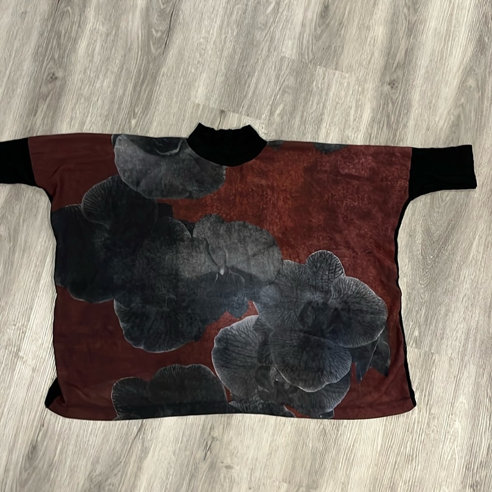 Zara- Short sleeve blouse